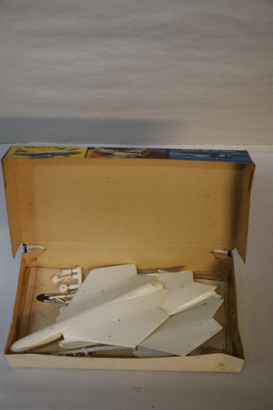 TES624 - Testors/Hawk 1/72 Skyray F4D-1 - WWWEB10109228