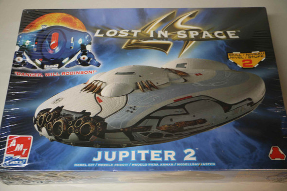 AMT8459 - AMT Lost in Space Jupiter 2 - WWWEB10109360 AMT8459 - AMT Lost in Space Jupiter 2 - WWWEB10109360