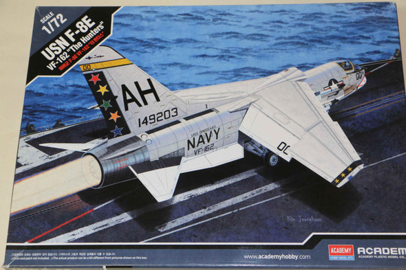 ACA12521 - Academy 1/72 F-8E Crusader VF162 Hunters - WWWEB10109637