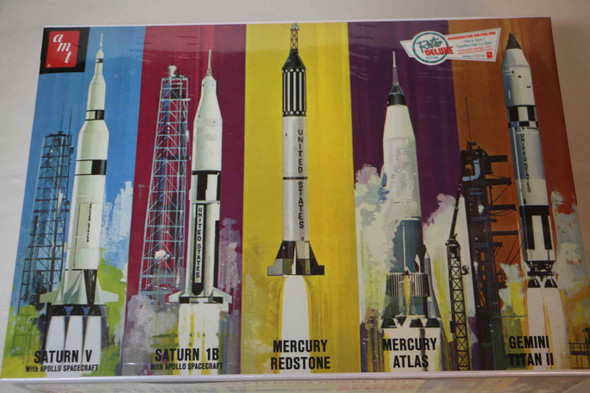 AMT700-06 - AMT 1/200 Saturn V Rocket & Apollo Spacecraft - WWWEB10109242