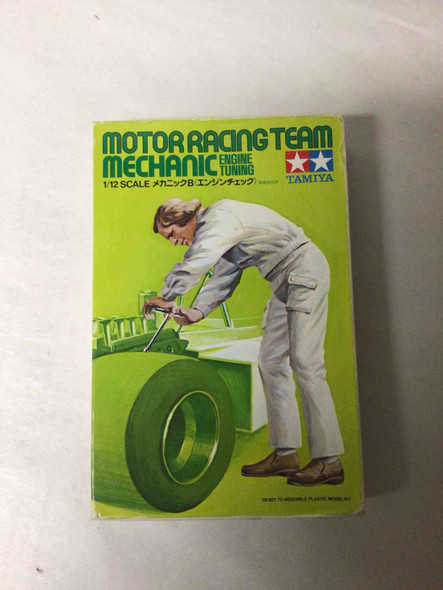TAM2203 - Tamiya 1/12 Motor Racing Team Mechanic (Tuning Engine) - WWWEB10109714