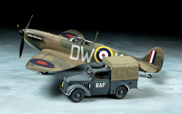 TAM25211 - Tamiya 1/48 Supermarine Spitfire MK.I W/ Light Utility Car 10Hp Set