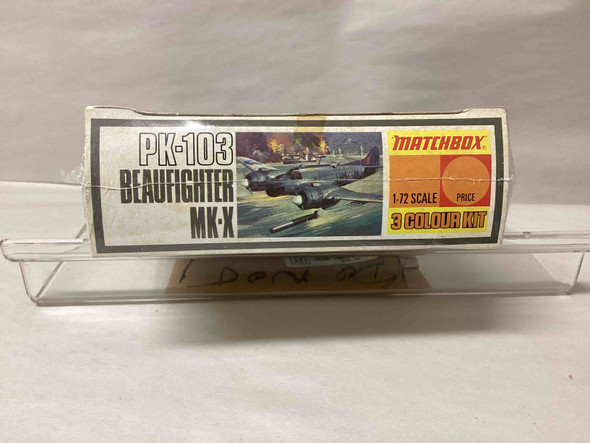 MATPK-103 - Matchbox 1/72 Beaufighter MK-X - WWWEB10110615