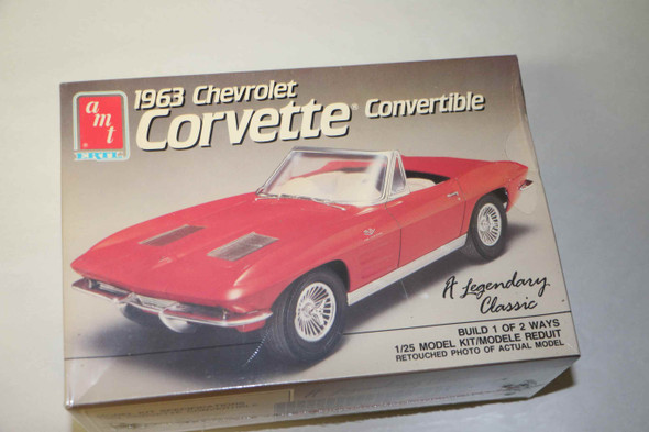 amt6447 - AMT 1/25 1962 Chevrolet Corvette Convertable WWWEB10112271