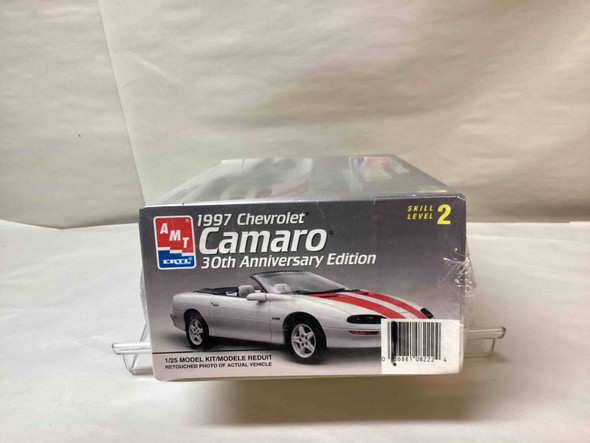 AMT8222 - AMT 1/25 1997 Chev Camaro 30th Anniversary - WWWEB10112500