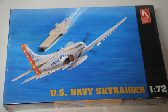 HOBHC1369 - Hobby Craft 1/72 US Navy Skyraider