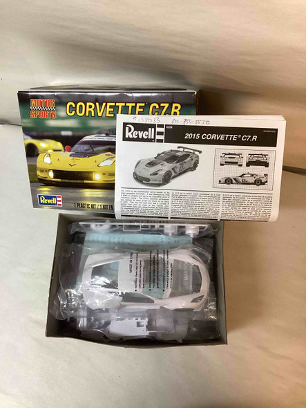 RMX85-4304 - Revell 1/25 Corvette C7.R - WWWEB10112793