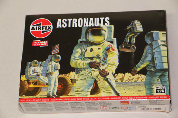 AIRA00741V - Airfix 1/76 Vintage Classics Astronauts - WWWEB10113002