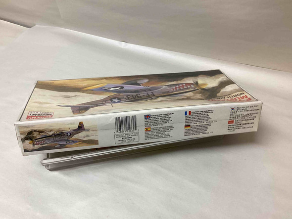 ACA1662 - Academy 1/72 P-51D Mustang North American - WWWEB10113113