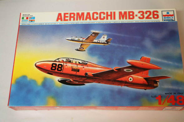 ESC4063 - Esci 1/48 Aermacchi MB-326