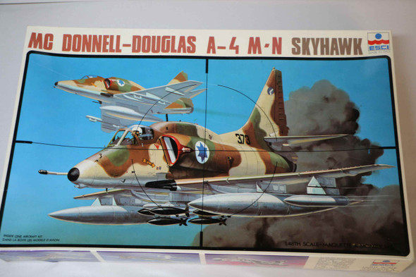 ESC4016 - Esci 1/48 MG Donnell-Douglas A-4 M/N Skyhawk - WWWEB10113339