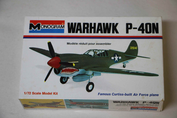 MON6792 - Monogram 1/72 Warhawk P-40N