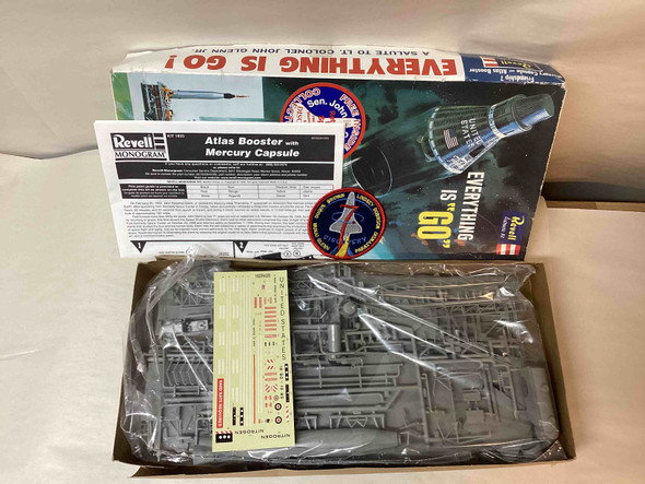 RMX85-1833 - Revell 1/110 Everything is "GO" Mercury Capsule & Atlas Booster - Preowned115452