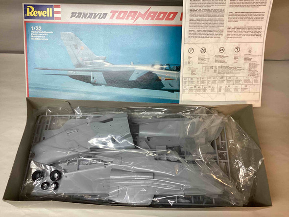 RMX4766 - Revell 1/32 Panavia Tornado F.2 ADV Pre-owned 10118051