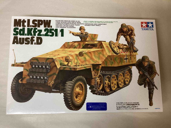 TAM35195 - Tamiya 1/35 Sd.Kfz. 251/1 Ausf.D - PREOWNED10118111