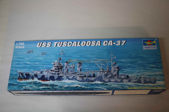 TRP05745 - Trumpeter 1/700 USS Tuscaloosa CA-37 - Pre-owned 10117424