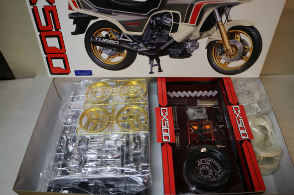 TAM16035 - Tamiya - 1/6 Honda CX500 Turbo (Discontinued)  PREOWNED10118389
