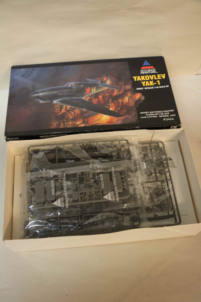 ACC3424 - Accurate Miniatures 1/48 Yakovlev YAK-1 - PREOWNED117520
