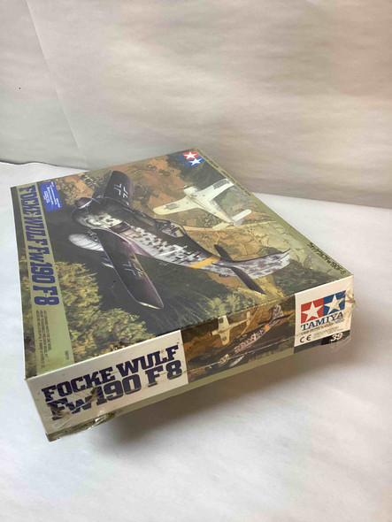 TAM61039 - Tamiya - 1/48 Focke-Wulf FW190 F-8 - PREOWNED118623