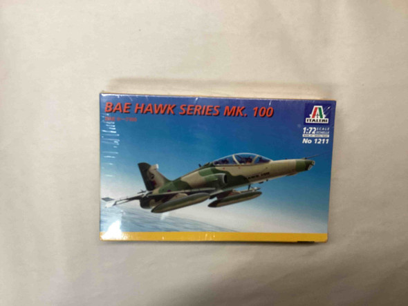 ITA1211 - Italeri 1/72 BAE Hawk Series Mk.100 - PREOWNED117577