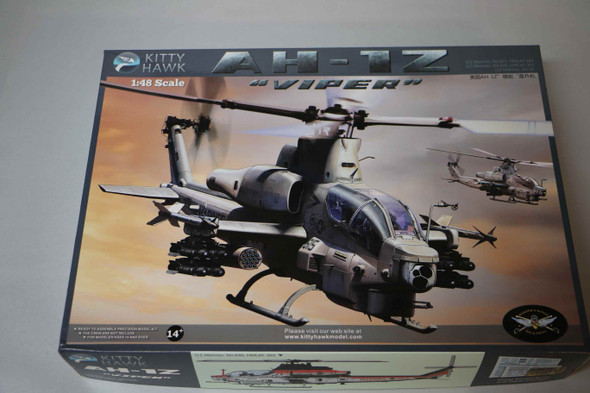KITKH80125 - Kittyhawk 1/48 AH-1Z Viper  PREOWNED118645