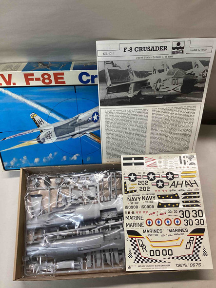 ESC4011 - Esci 1/48 L.T.V. F-8E Crusader - PREOWNED118666