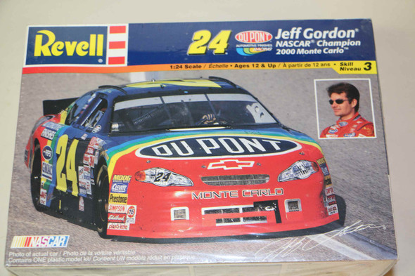 RMX85-2568 - Revell 1/24 2000 Monte Carlo Jeff Gordon