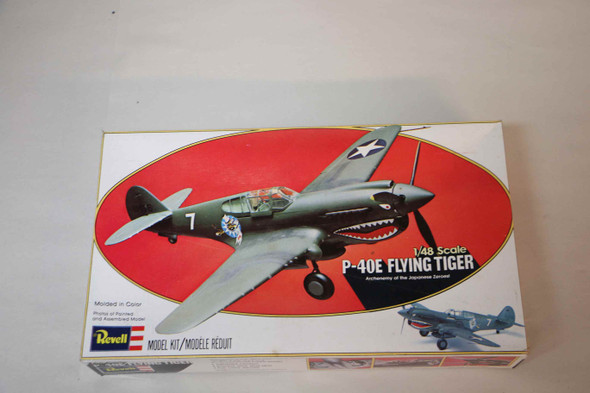 RMXH-30 - Revell 1/48 P-40E Flying Tiger  PREOWNED118811