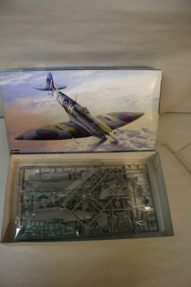 HAS09107 - Hasegawa - 1/48 Spitfire Mk.VI  PREOWNED118813
