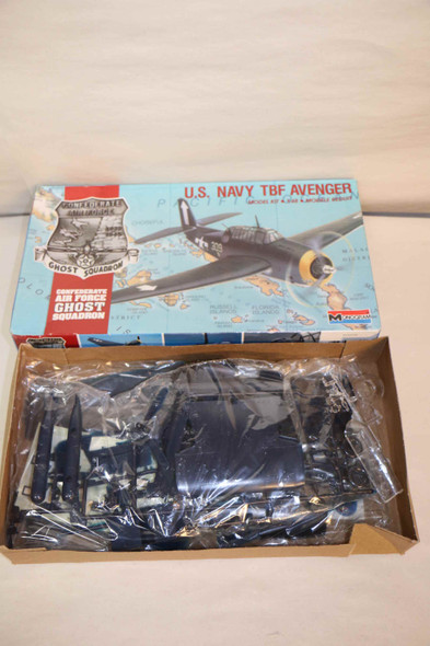 MON5210 - Monogram 1/48 U.S. Navy TBF Avenger - PREOWNED118873