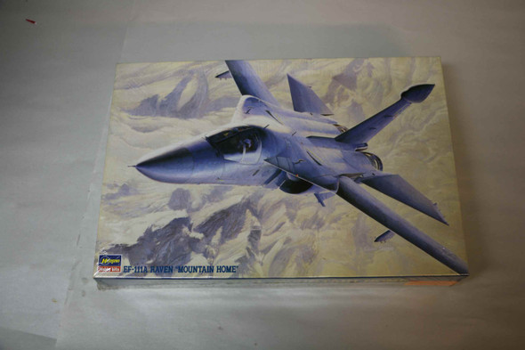 HAS51579 - Hasegawa 1/72 EF-111A Raven "Mountain Home" (SP79) PREOWNED118999