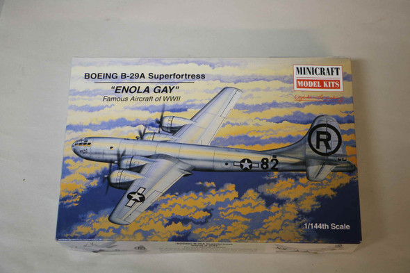 MIN14488 - Minicraft - 1/144 B-29 'Enola Gay  PREOWNED119013