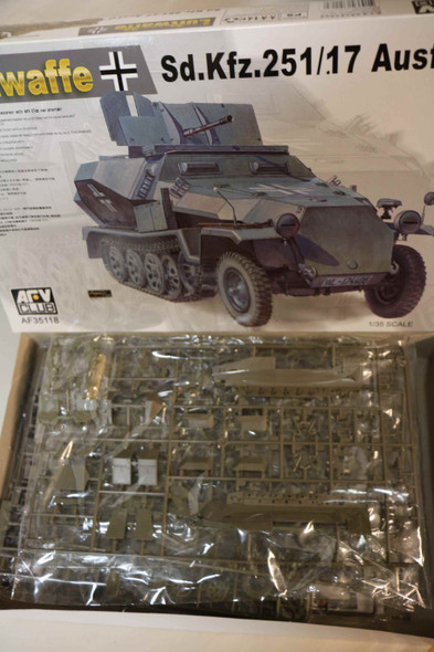 AFVAF35118 - AFV Club - 1/35 Sd.Kfz.251/17 Ausf.C Luftwaffe  PREOWNED119081