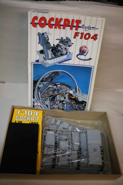 ESCA602 - Esci  1/ 12  F-104 Cockpit  PREOWNED119117