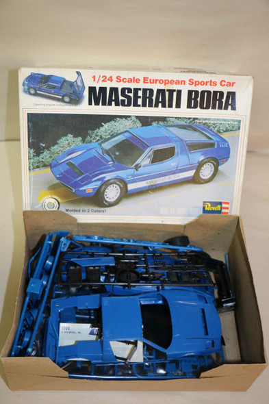 RMX7300 - Revell 1/24 Maserati Bora  WWHP119353