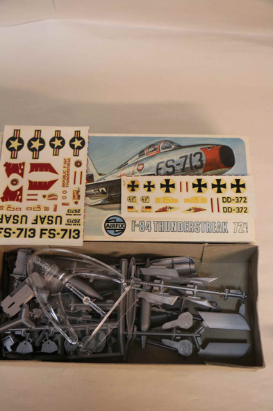 AIR03022 - Airfix 1/72 Republic F84F Thunderstreak  WWHP119365