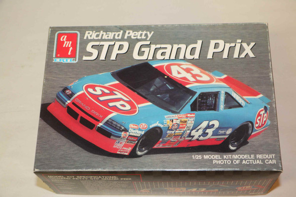 AMT6728 - AMT 1/25 Richard Petty STP Grand Prix  WWHP119436
