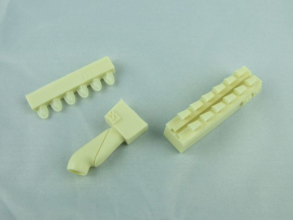 BCCBR32156 - Barracuda Studios 1/32  Bf 109G-10 Intake and Exhaust Set