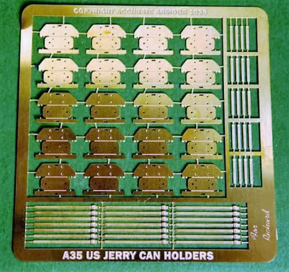 AARA035 - Accurate Armour  1/35  US Jerry Can Holders