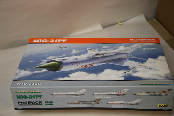 EDU8236 - Eduard - 1/48 MiG-21PF ProfiPACK WWHP119455