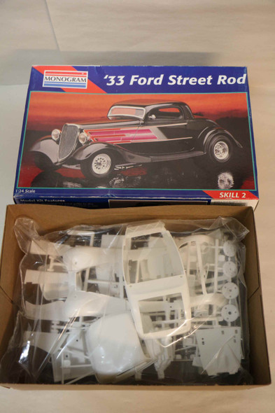MON2480 - Monogram 1/24 1933 Ford Street Rod  WWHP119517