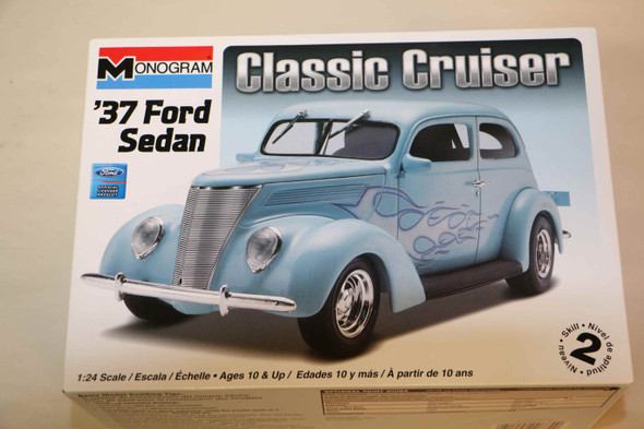 MON85-0884 - Monogram 1/24 1937 Ford Sedan 'Classic Cruiser'  WWHP119520