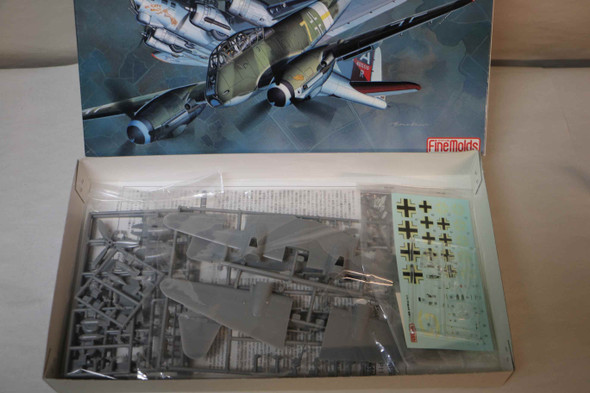 FINFP11 - Fine Molds 1/72 Me410A-1 II./G26 Gelb Sieben  WWHP119825