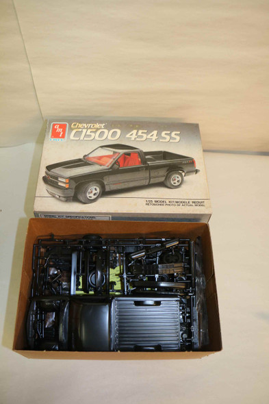AMT6032 - AMT 1/25 91 Chevrolet 454SS WWHP119848