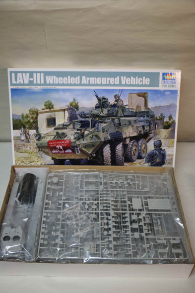 TRP01519 - Trumpeter 1/35 LAV-III Kodiak WWHP119941