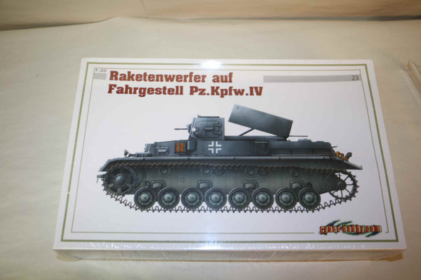 CYB6437 - Cyber Hobby - 1/35 Raketenwerfer auf Fahrgestell  WWHP119972