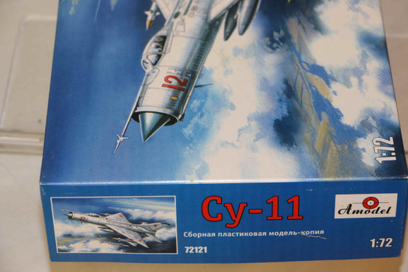 AMO72121 - Amodel - 1/72 Su-11