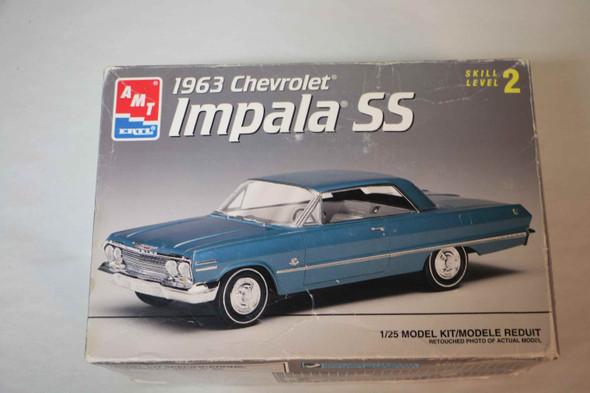 AMT8321 - AMT 1/25 1963 Chev Impala SS WWHP112043
