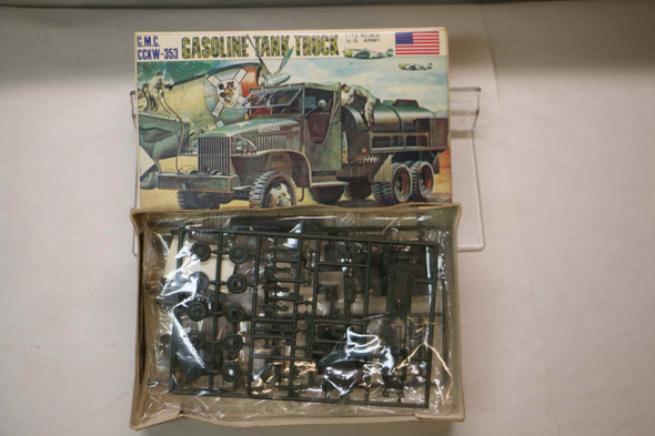 STY500 - Science Treasury 1/72 G.M.C CCKW-353 Gasoline Tank truck U.S