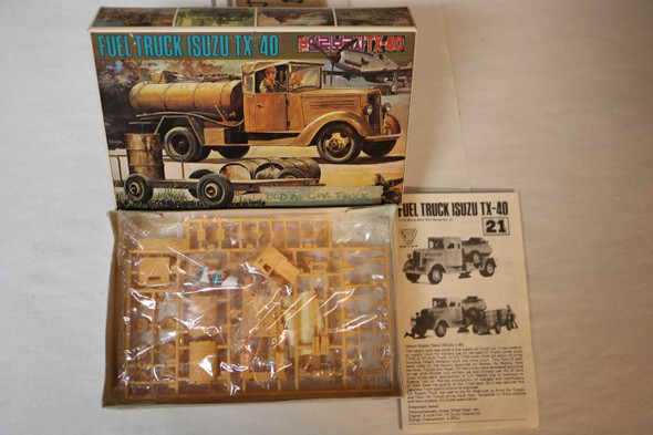 STY20 - Science Treasury 1/72 Fuel Truck Isuzu TX-40
